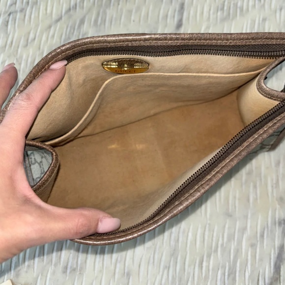 Authentic Gucci GG Plus Pouch - Picture 2 of 11